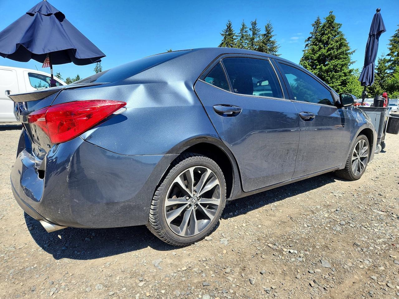 2017 Toyota Corolla Se - Фото 3