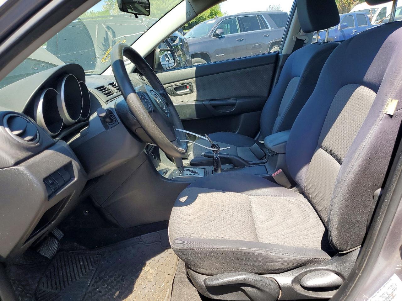 2005 Mazda 3 I - Image 7