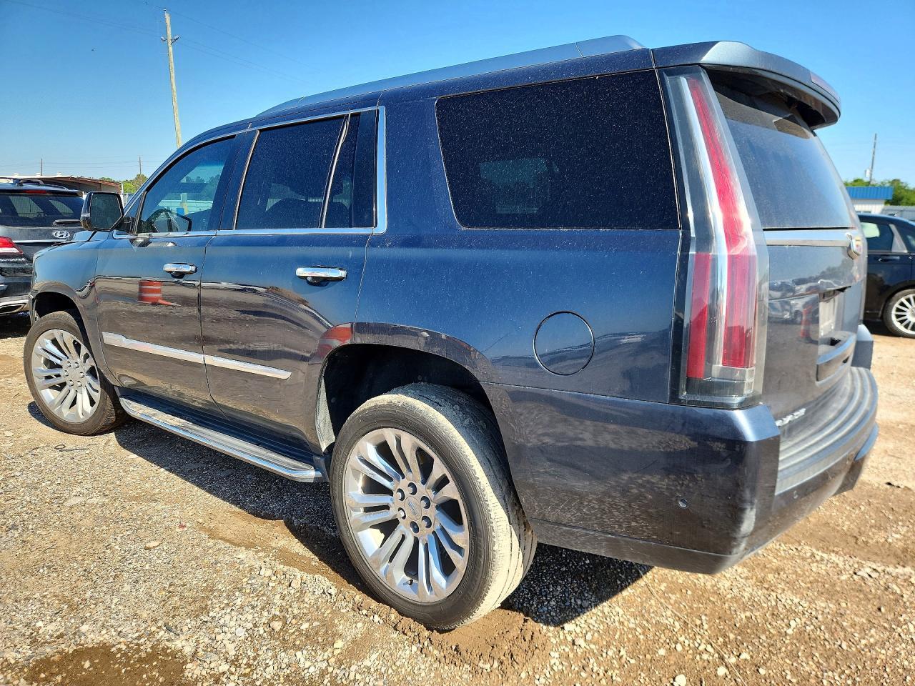 2019 Cadillac Escalade Luxury - Фото 2