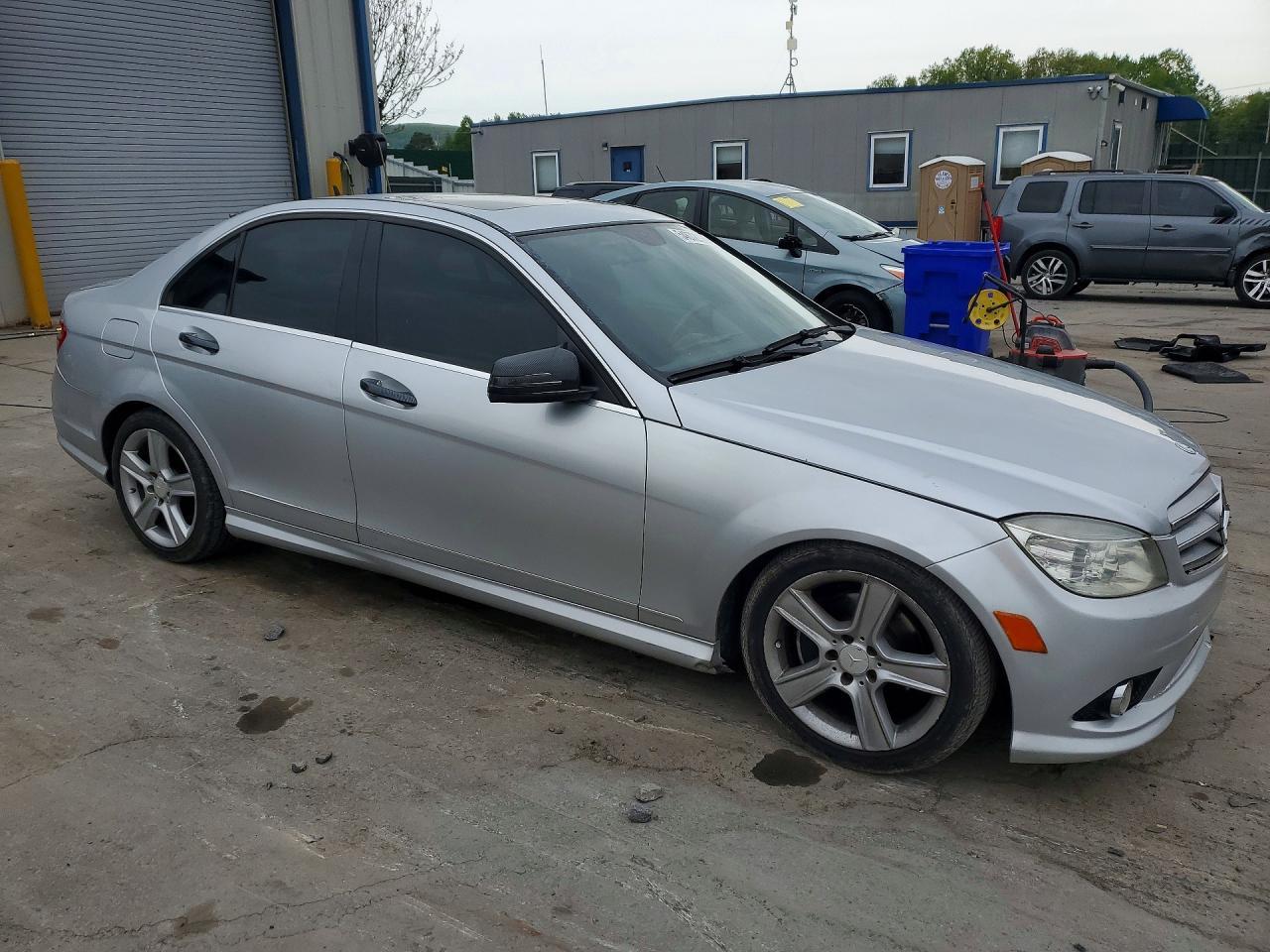 2010 Mercedes-Benz C 300 4Matic - Image 4