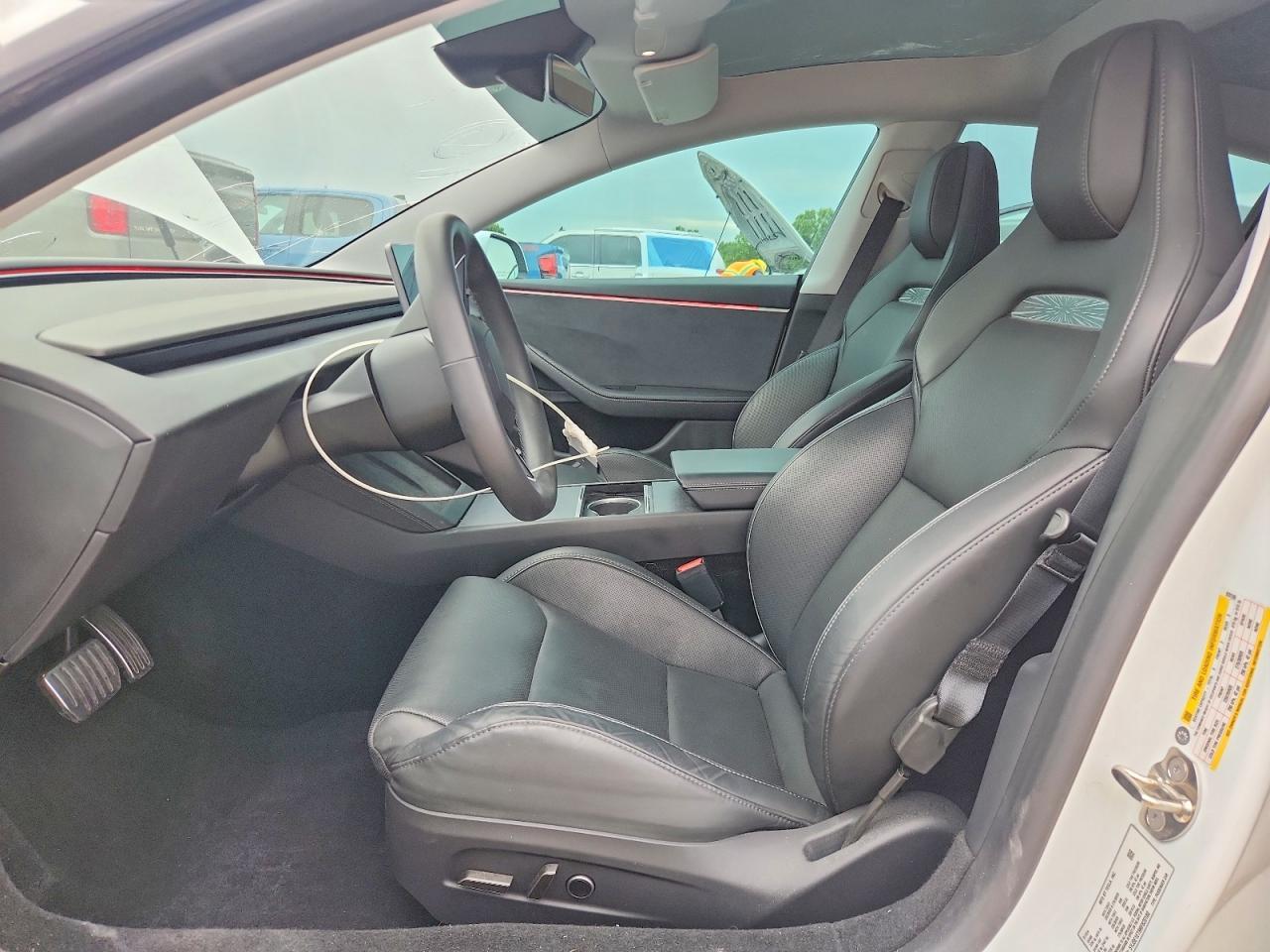 2024 Tesla Model 3 - Фото 7