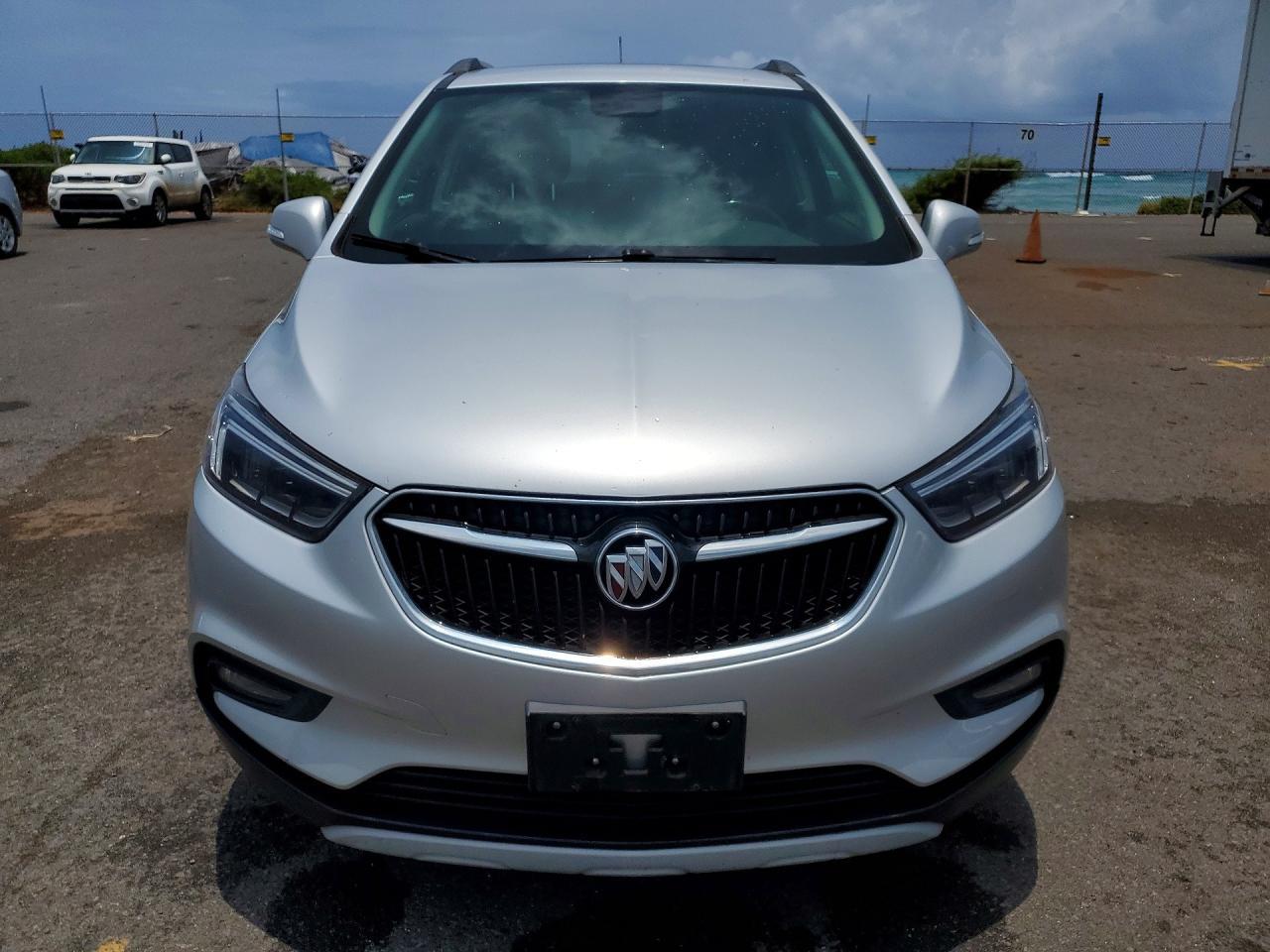 2018 Buick Encore Essence - Фото 5