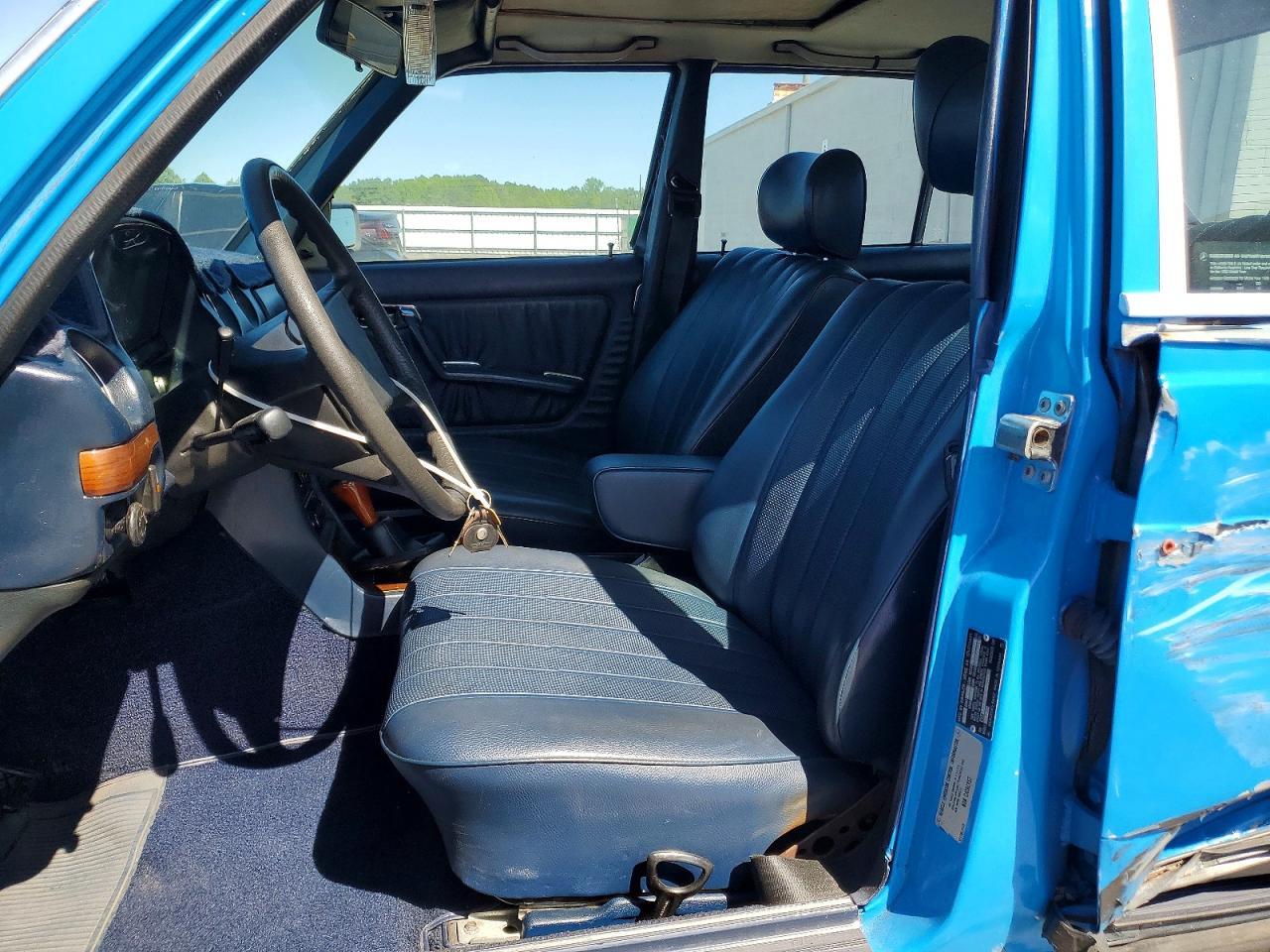 1982 Mercedes-Benz 240 D - Фото 7