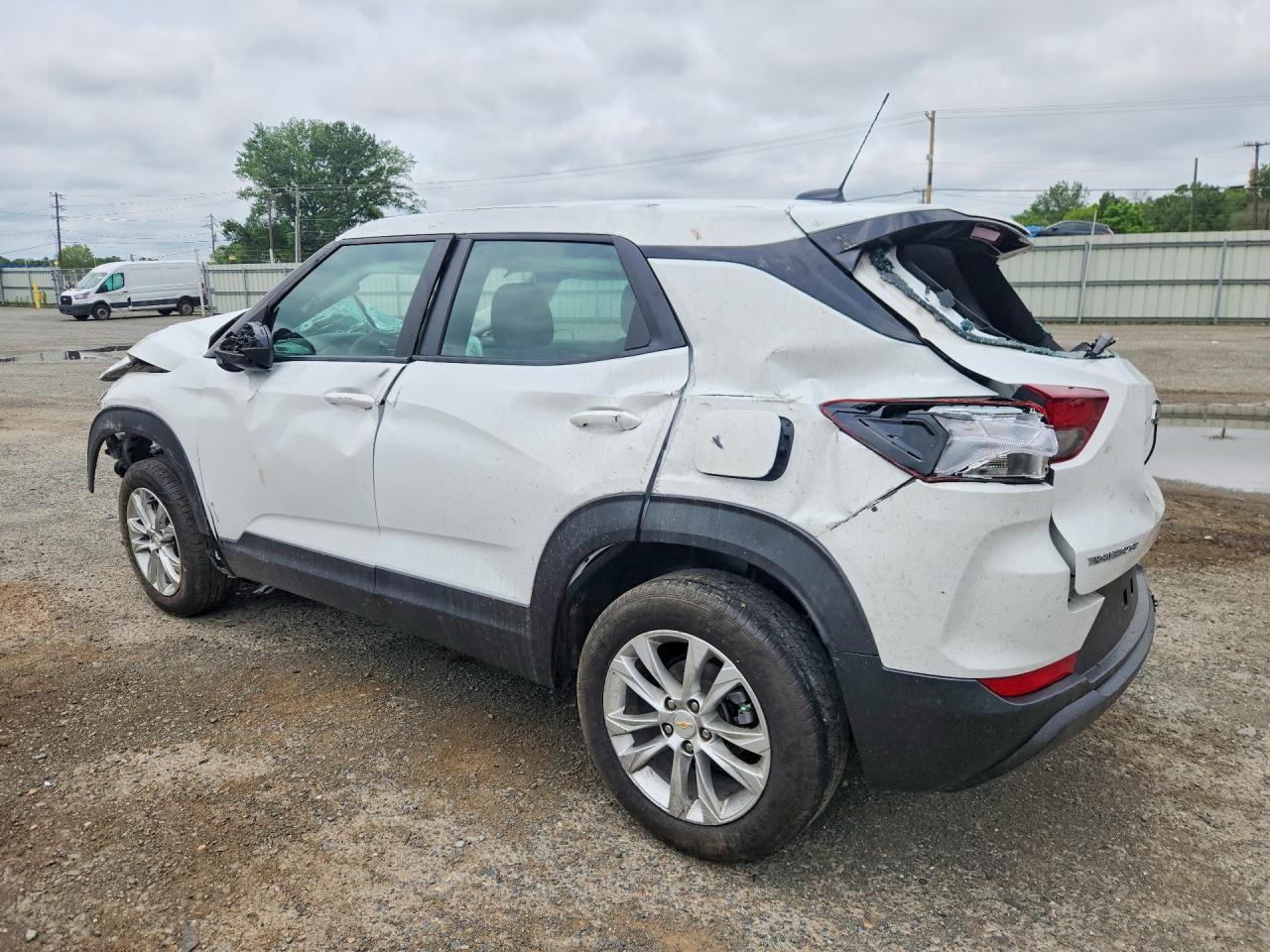 2023 Chevrolet Trailblazer Ls - Фото 2
