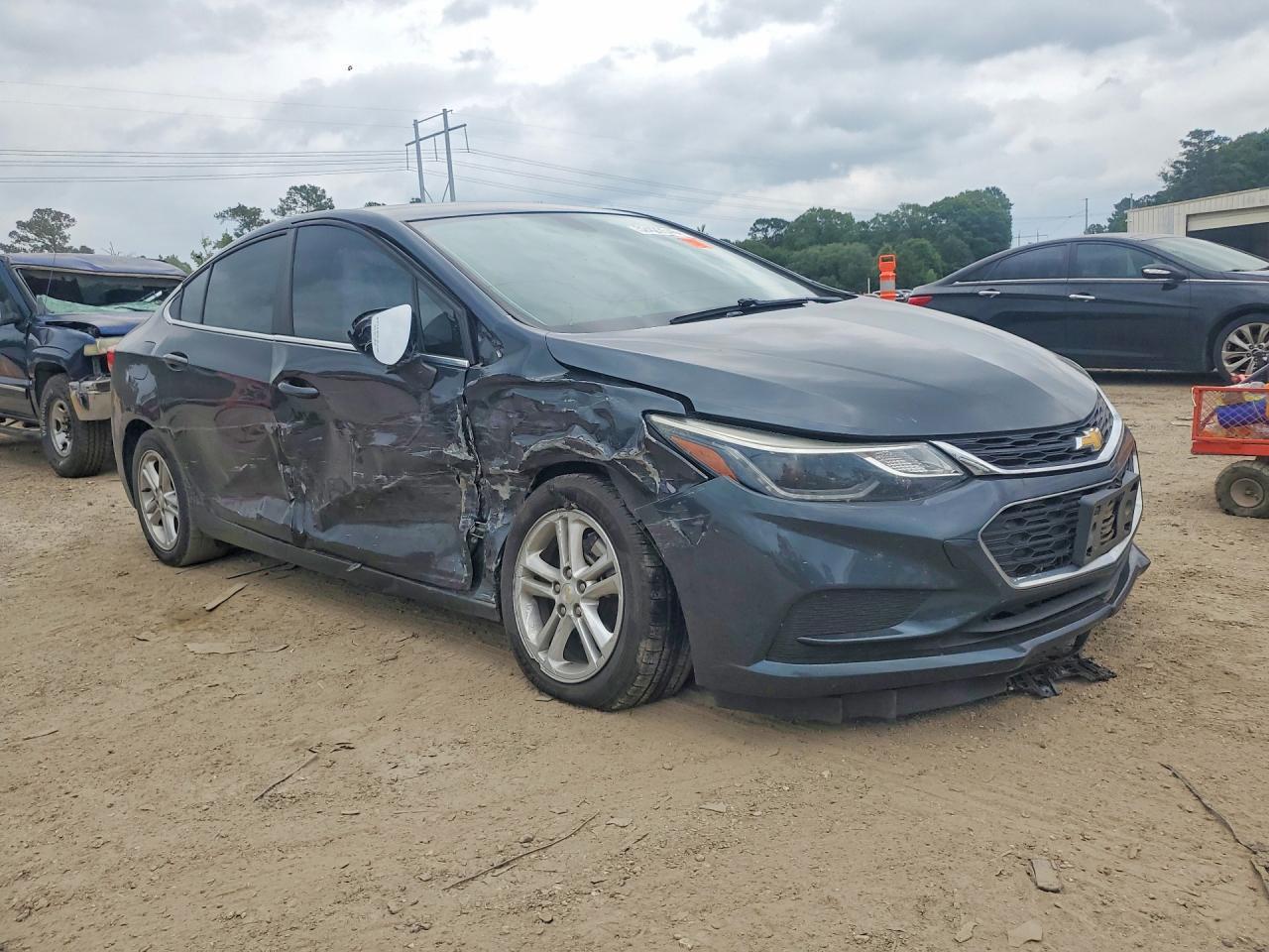2018 Chevrolet Cruze Lt - Фото 4