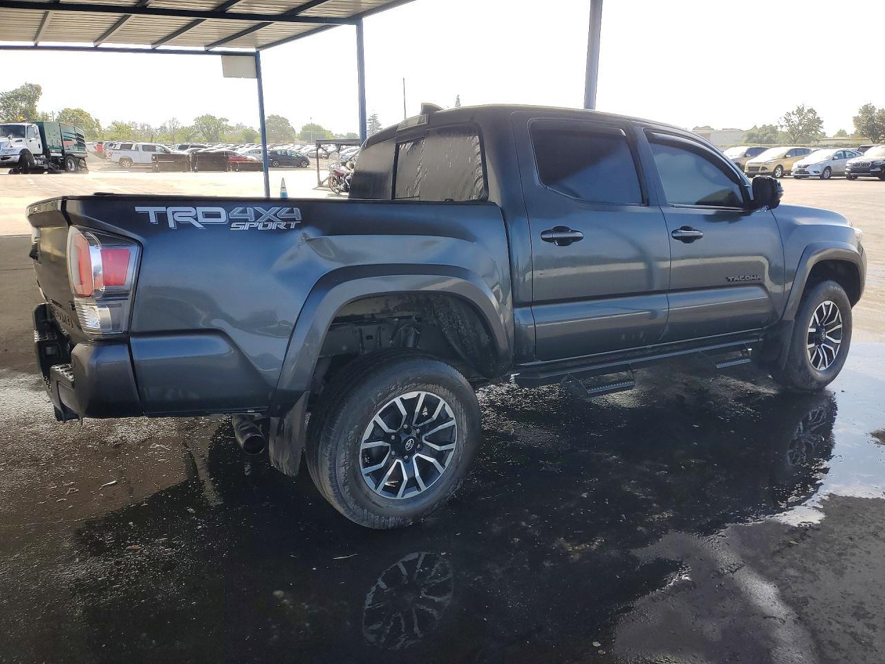 2023 Toyota Tacoma Trd Sport - Image 3