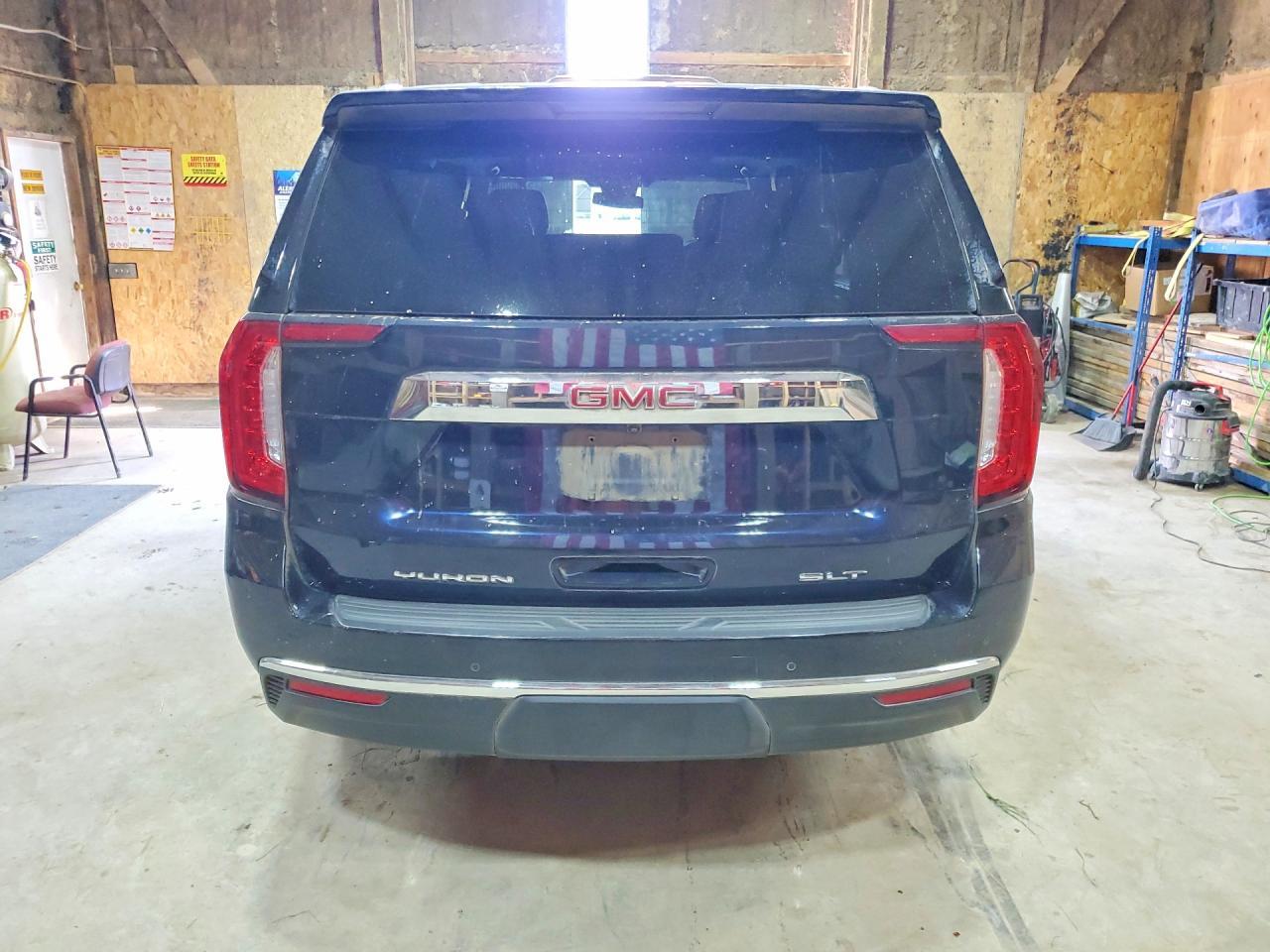 2023 GMC Yukon Slt - Image 6