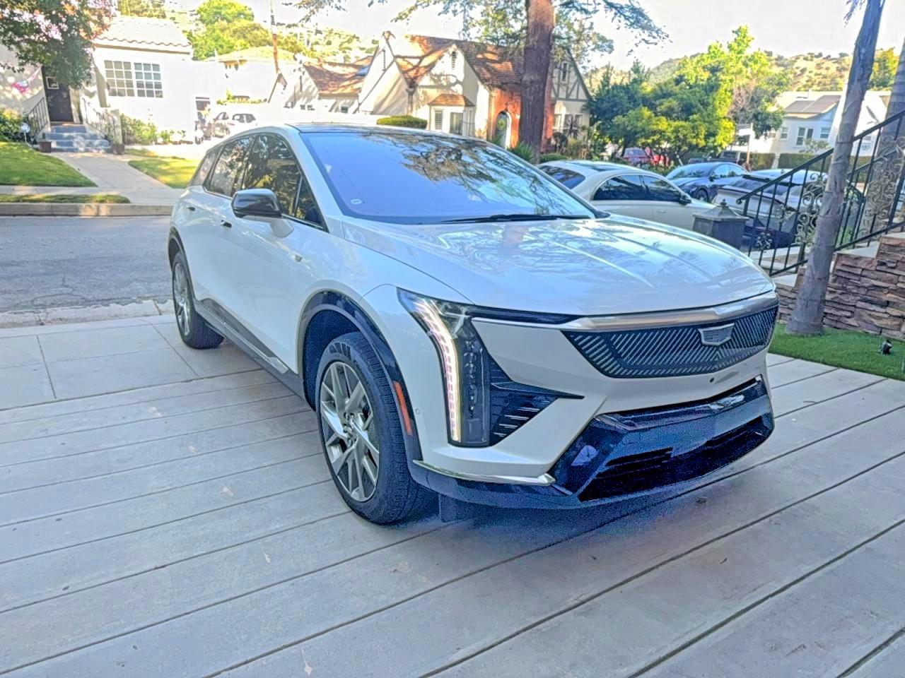 2025 Cadillac Optiq Luxury