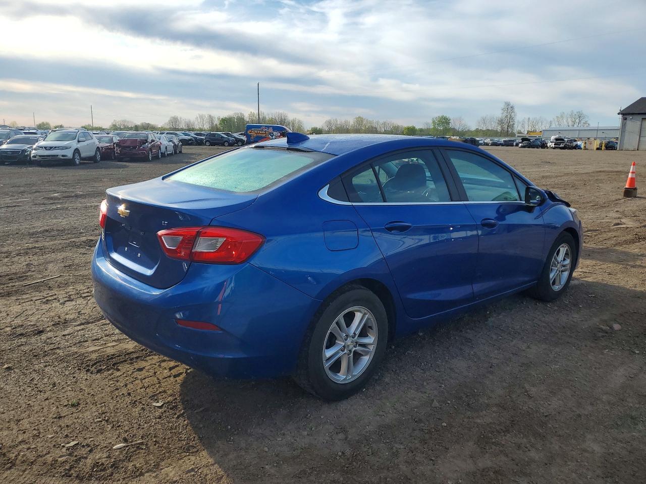2018 Chevrolet Cruze Lt - Фото 3