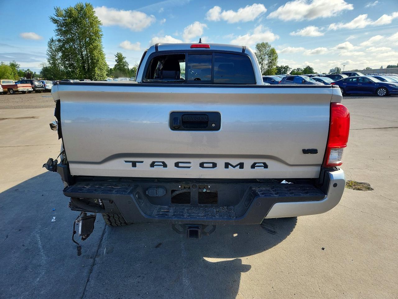 2016 Toyota Tacoma Trd Off-Road - Image 6