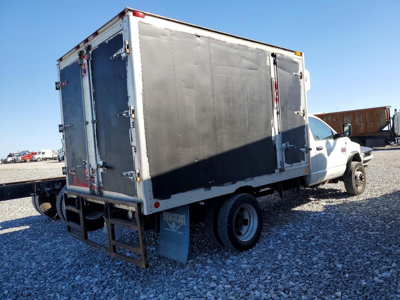 2008 Dodge Ram 4500 S - Refrigerated Box Truck - Image 3