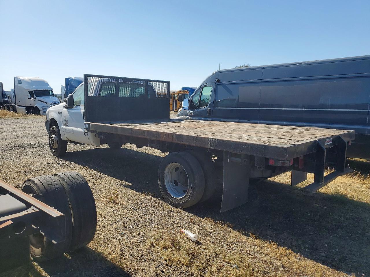 2004 Ford F450 Super Duty - Фото 2