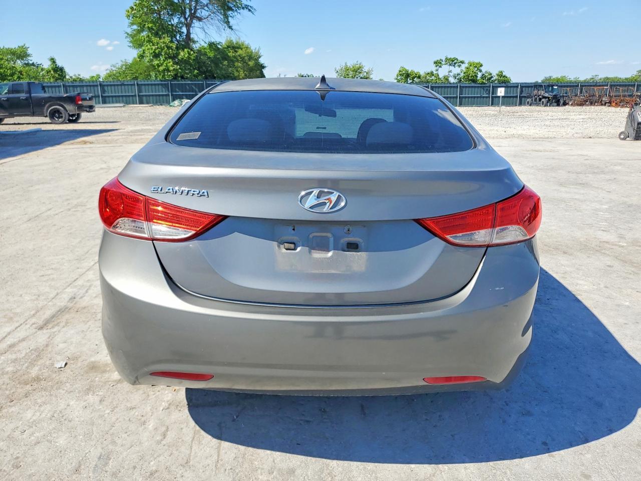 2013 Hyundai Elantra Gls - Image 6
