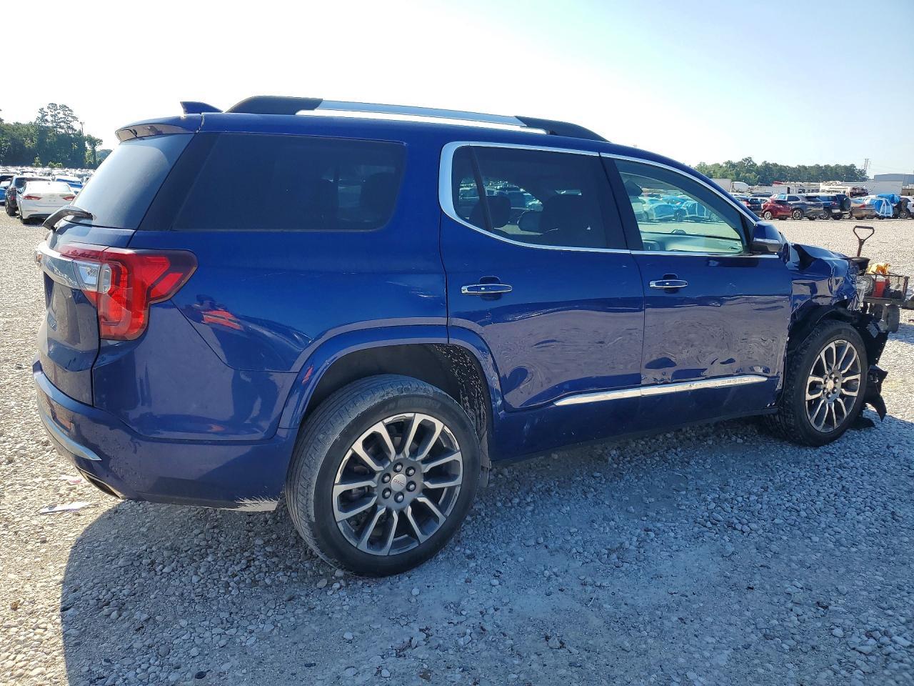 2023 GMC Acadia Denali - Фото 3