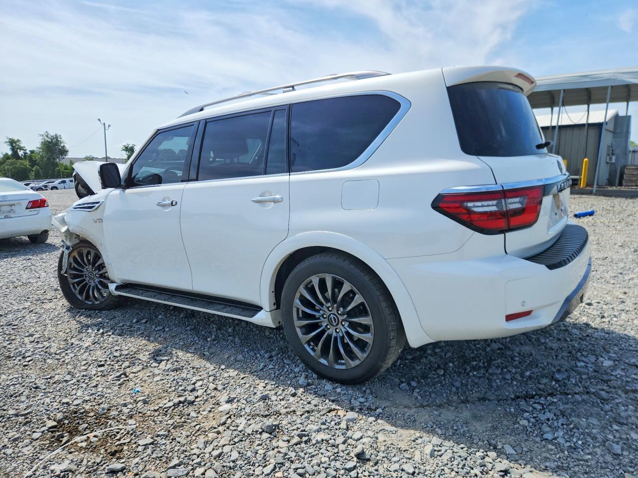 2021 Nissan Armada Platinum - Фото 2