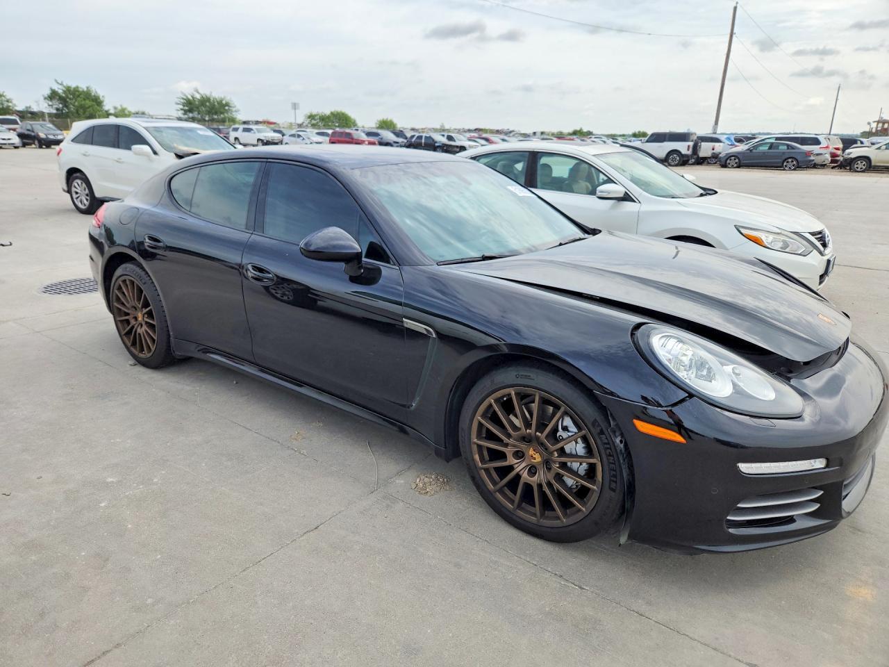 2014 Porsche Panamera S - Image 4