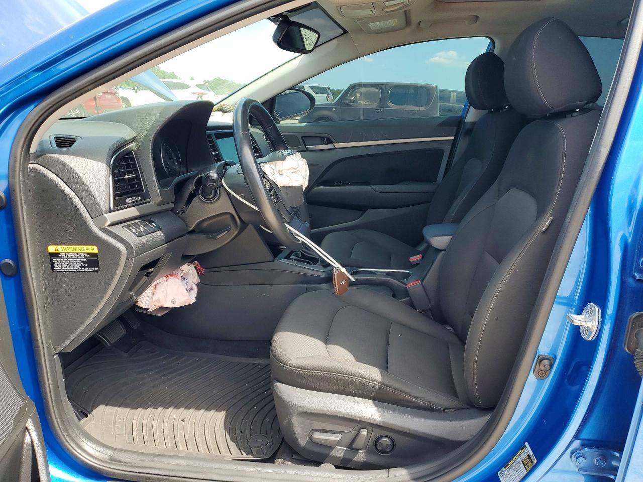 2017 Hyundai Elantra Value Edition - Image 7