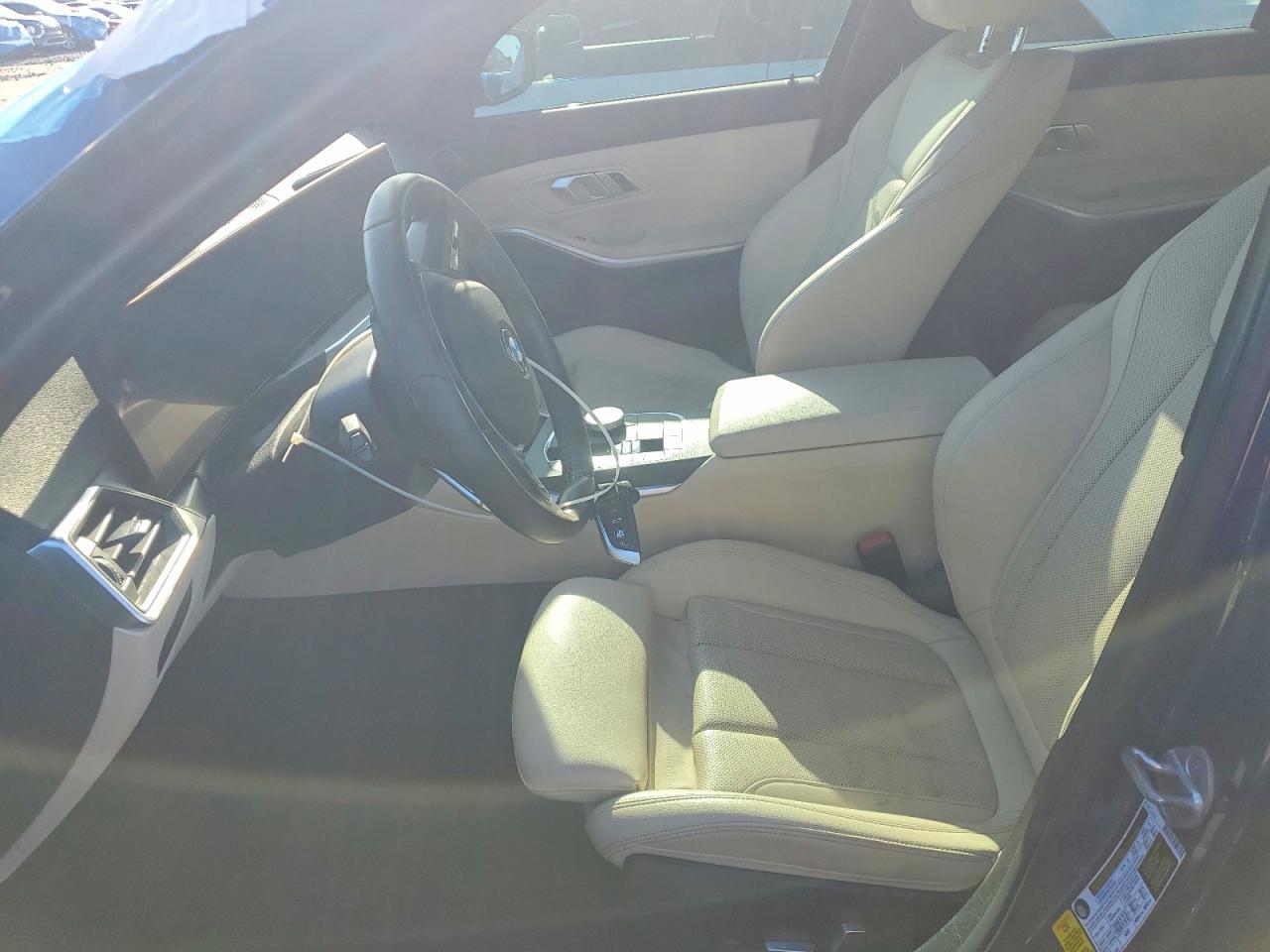 2023 BMW 330I - Фото 7