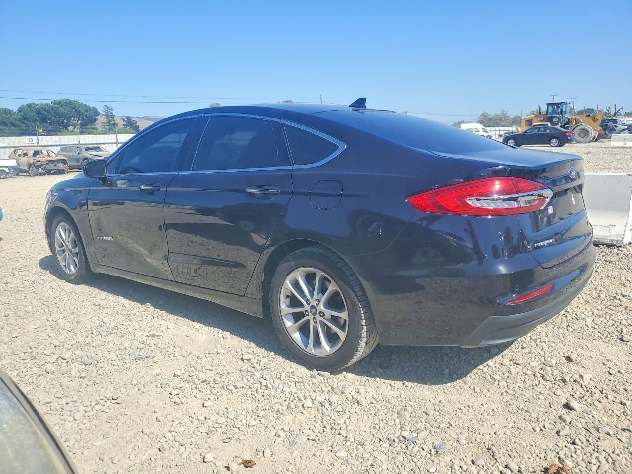 2019 Ford Fusion Sel - Image 2
