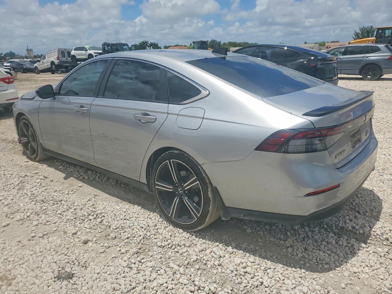 2023 Honda Accord Hybrid Sport - Фото 2