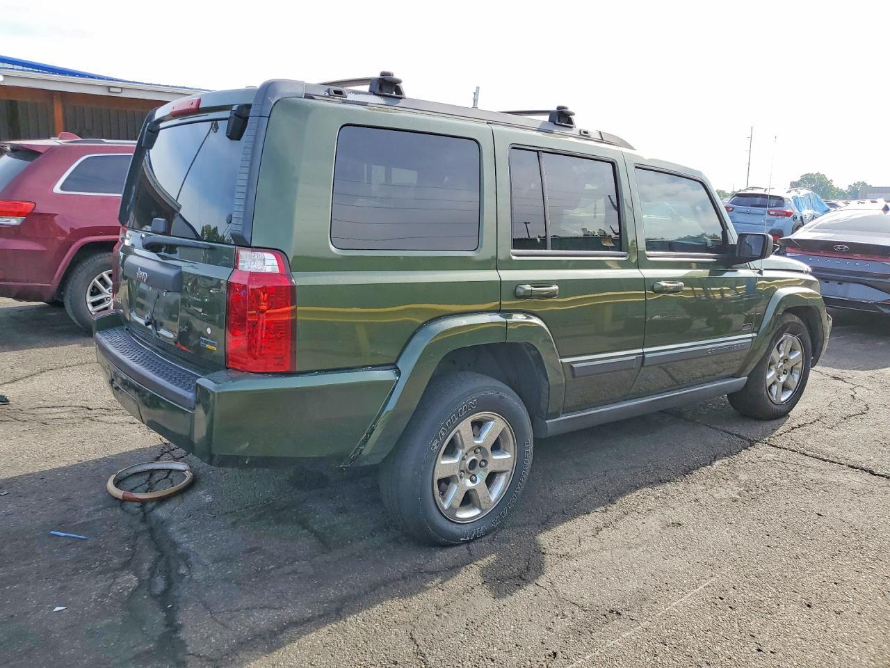 2007 Jeep Commander - Image 3