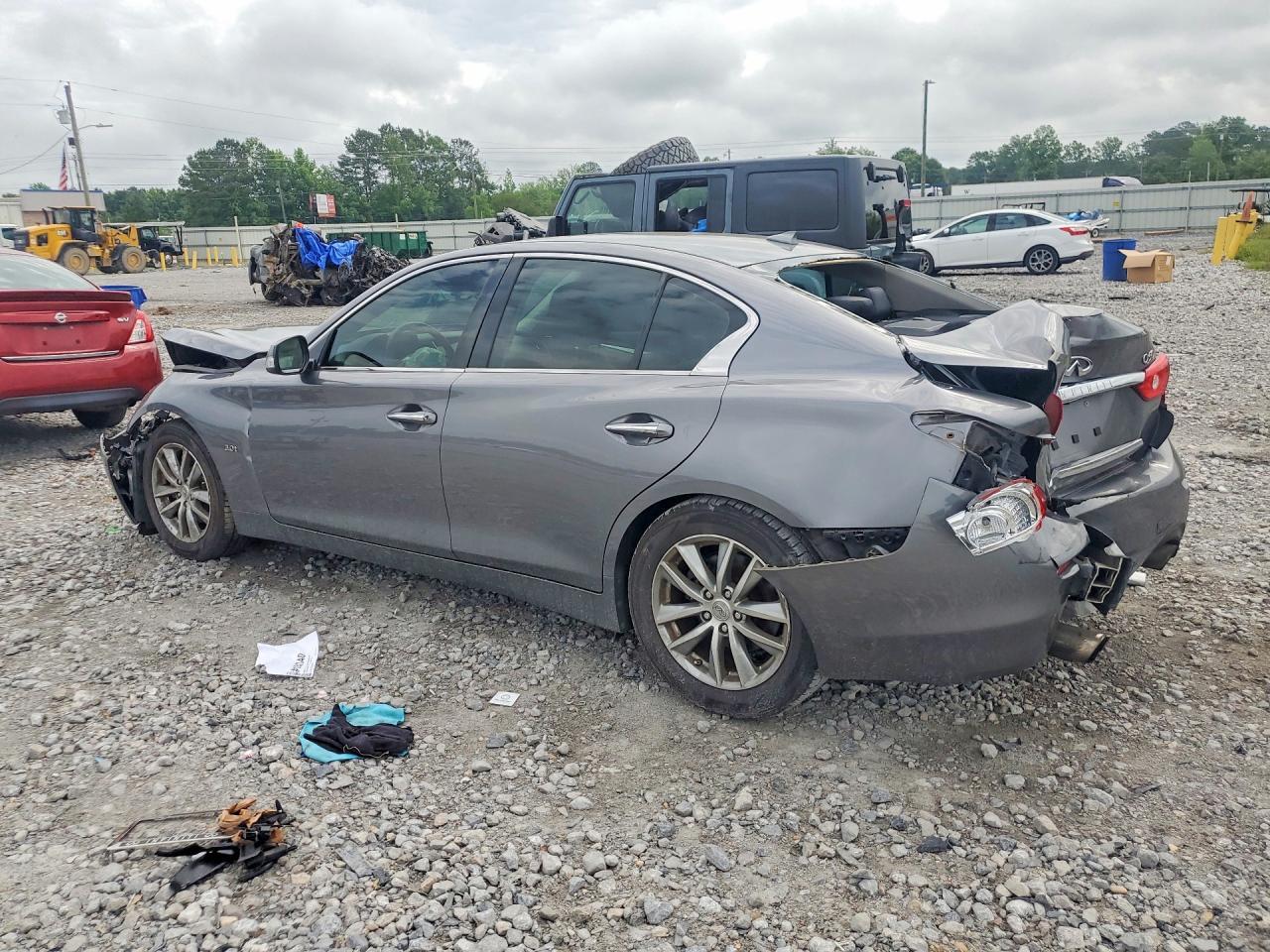 2016 Infiniti Q50 3.0T Premium - Image 2