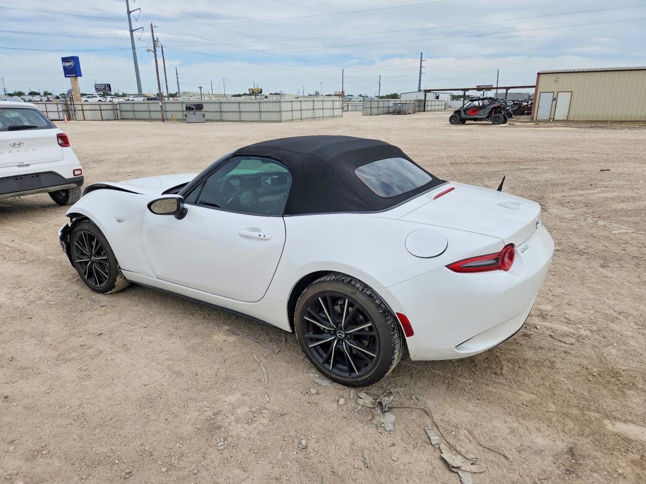 2025 Mazda Mx-5 Miata Grand Touring - Image 2