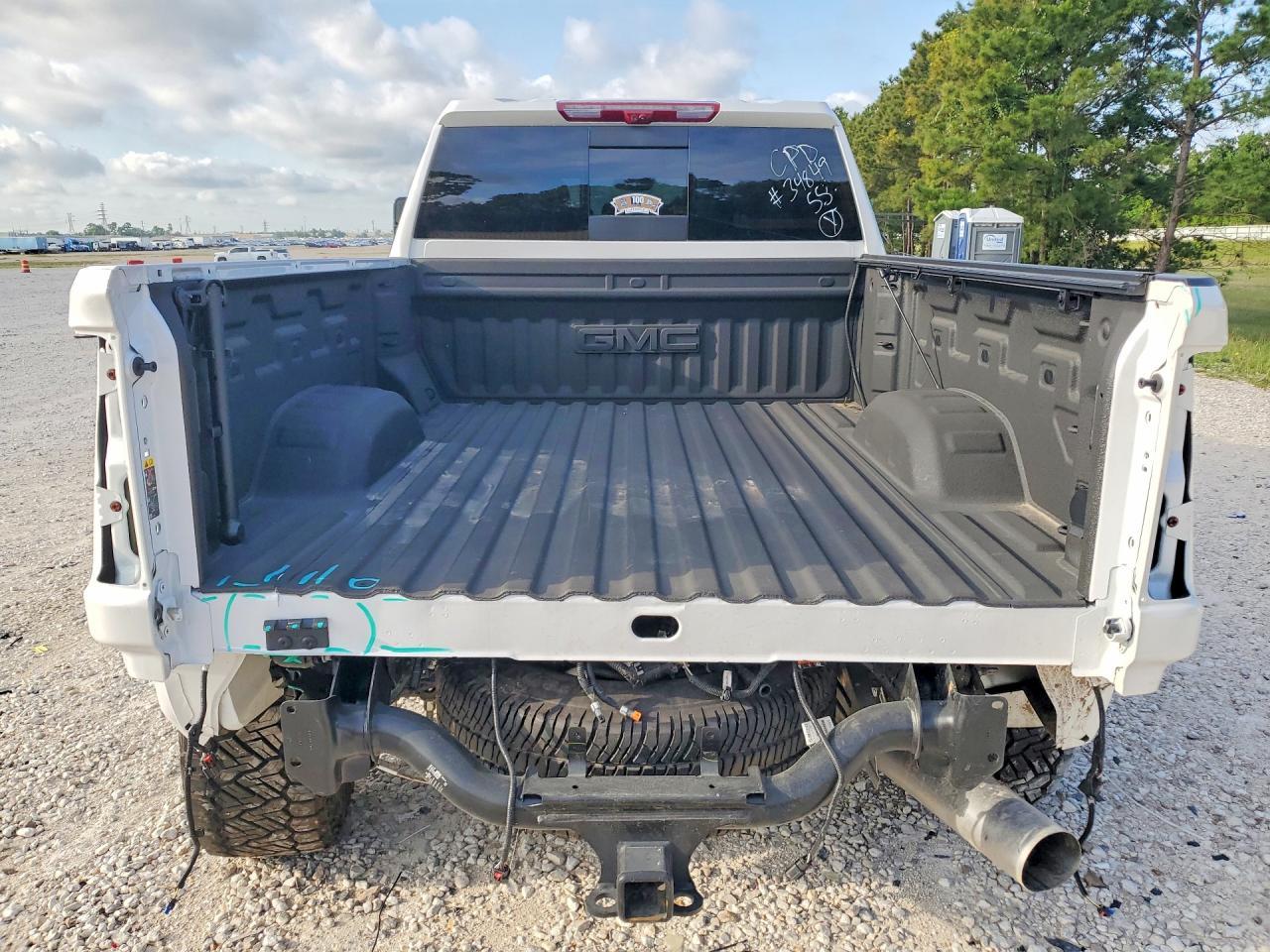2025 GMC Sierra K2500 Denali Ultimate - Фото 6