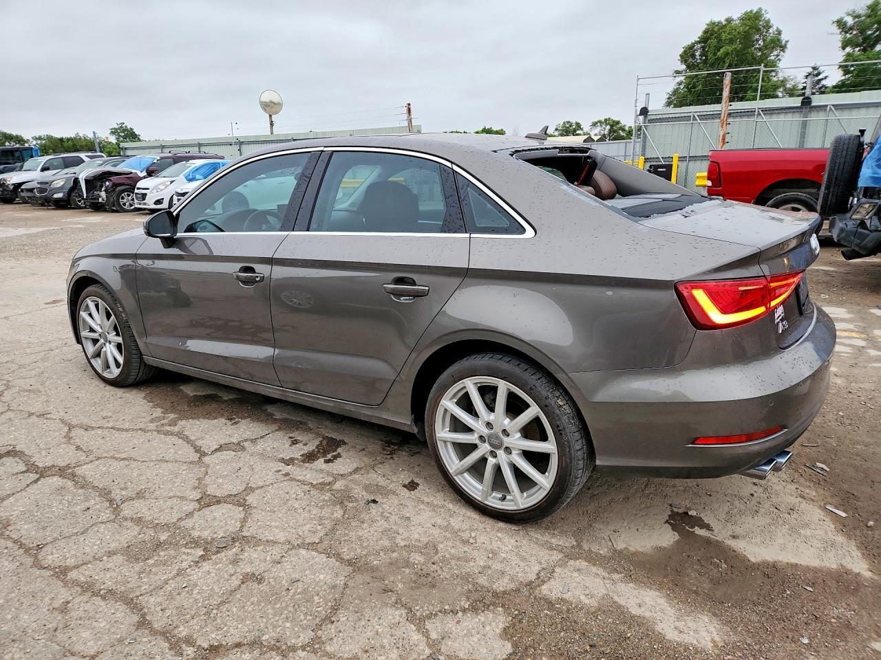 2015 Audi A3 Premium Plus - Фото 2