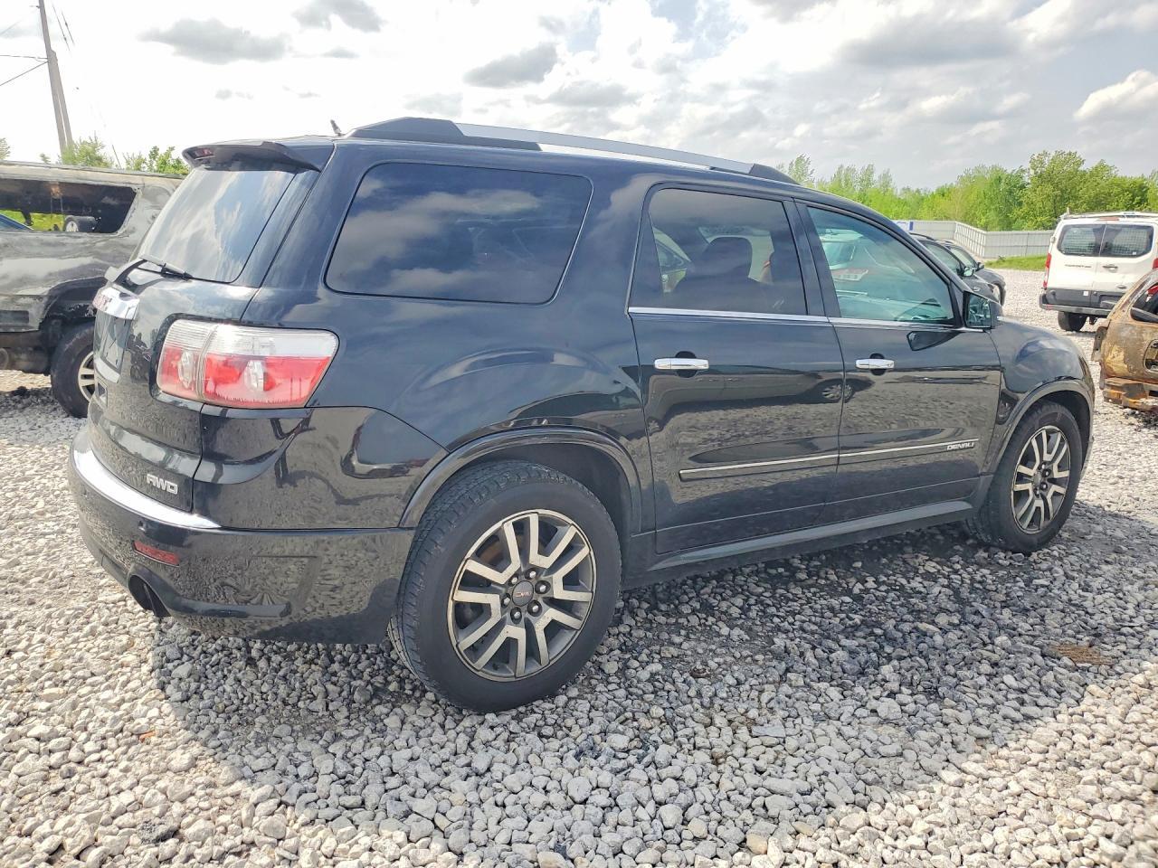 2012 GMC Acadia Denali - Image 3