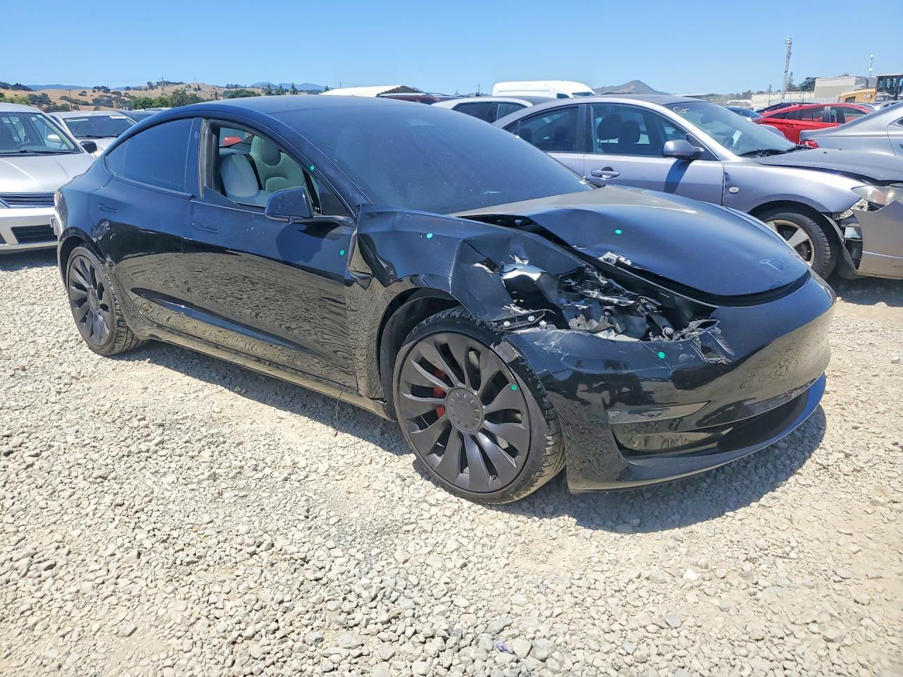 2023 Tesla Model 3 - Фото 4