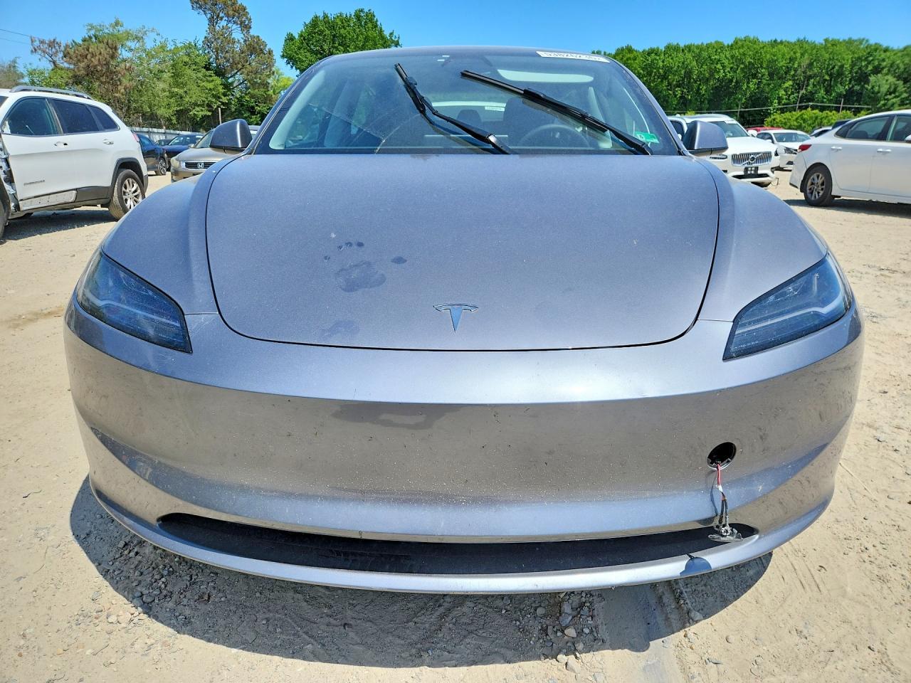 2025 Tesla Model 3 - Фото 5