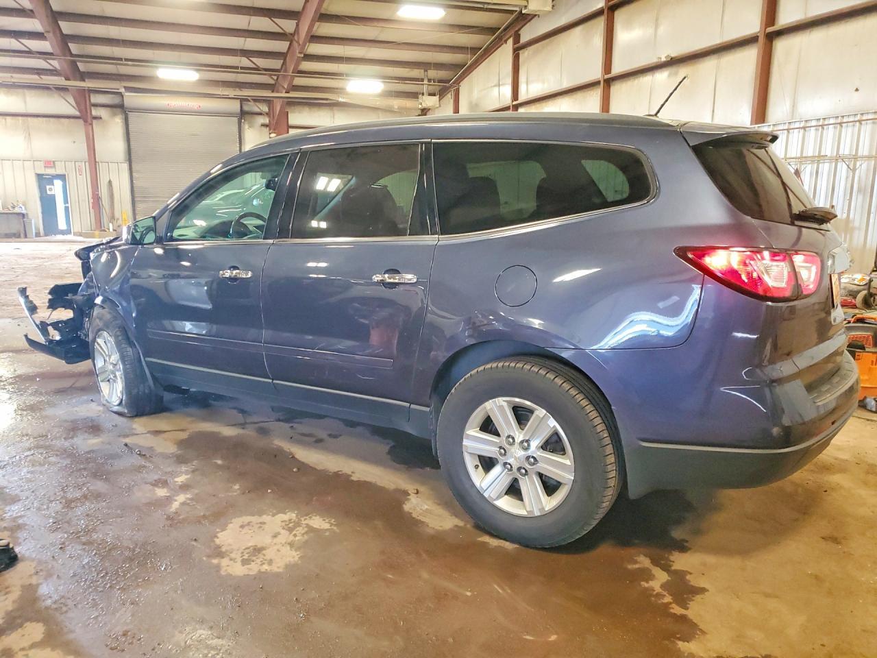 2013 Chevrolet Traverse Lt - Image 2