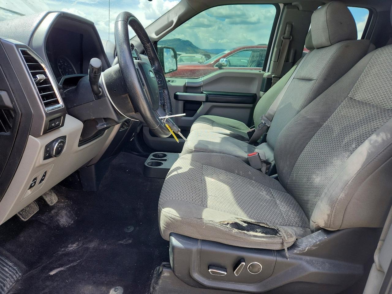 2016 Ford F150 Super Cab - Фото 7