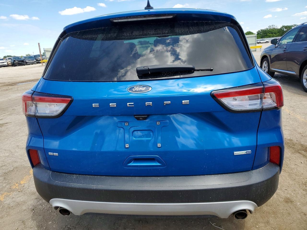 2020 Ford Escape Se - Фото 6