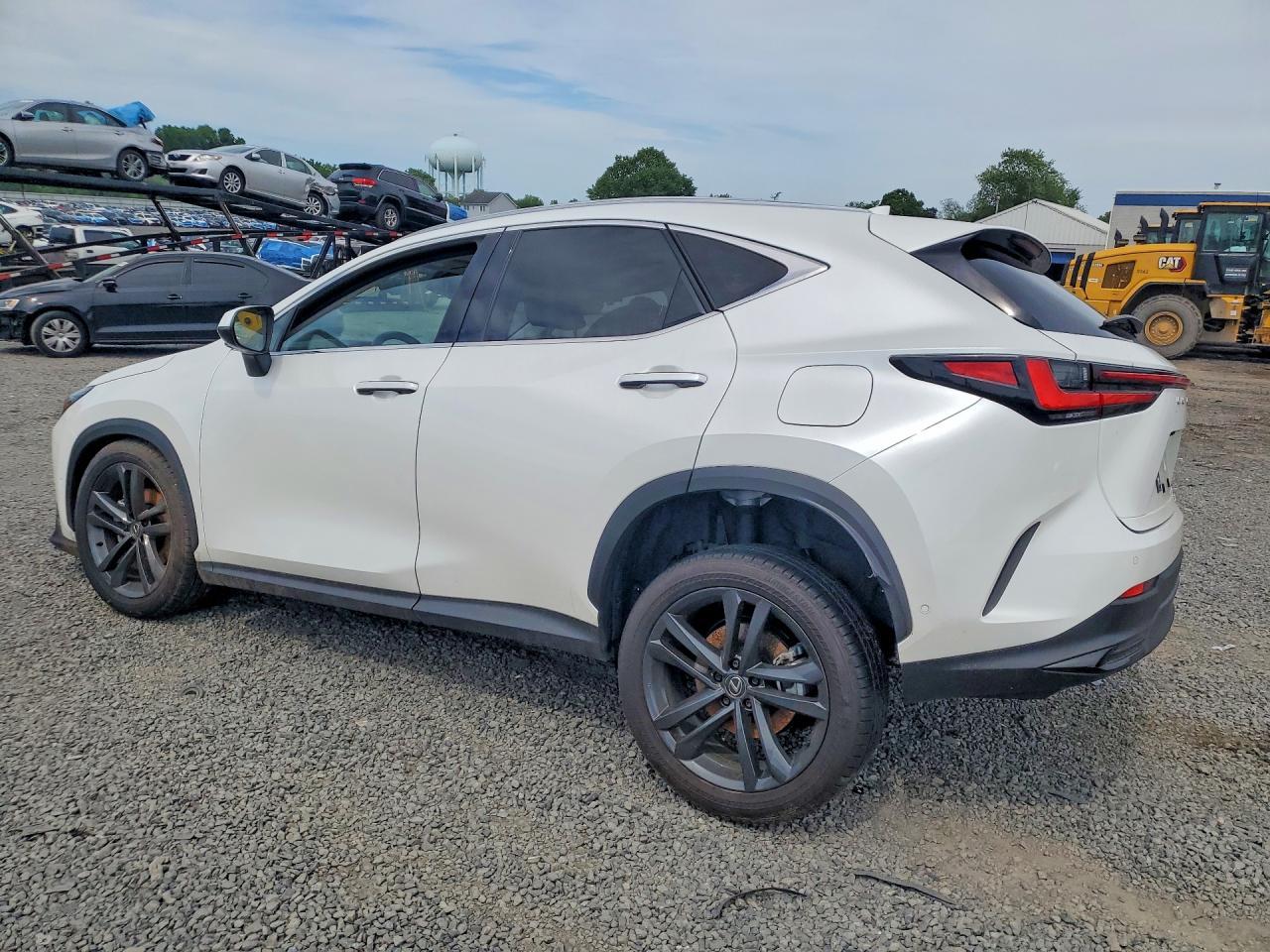 2025 Lexus Nx 450H+ Base - Image 2