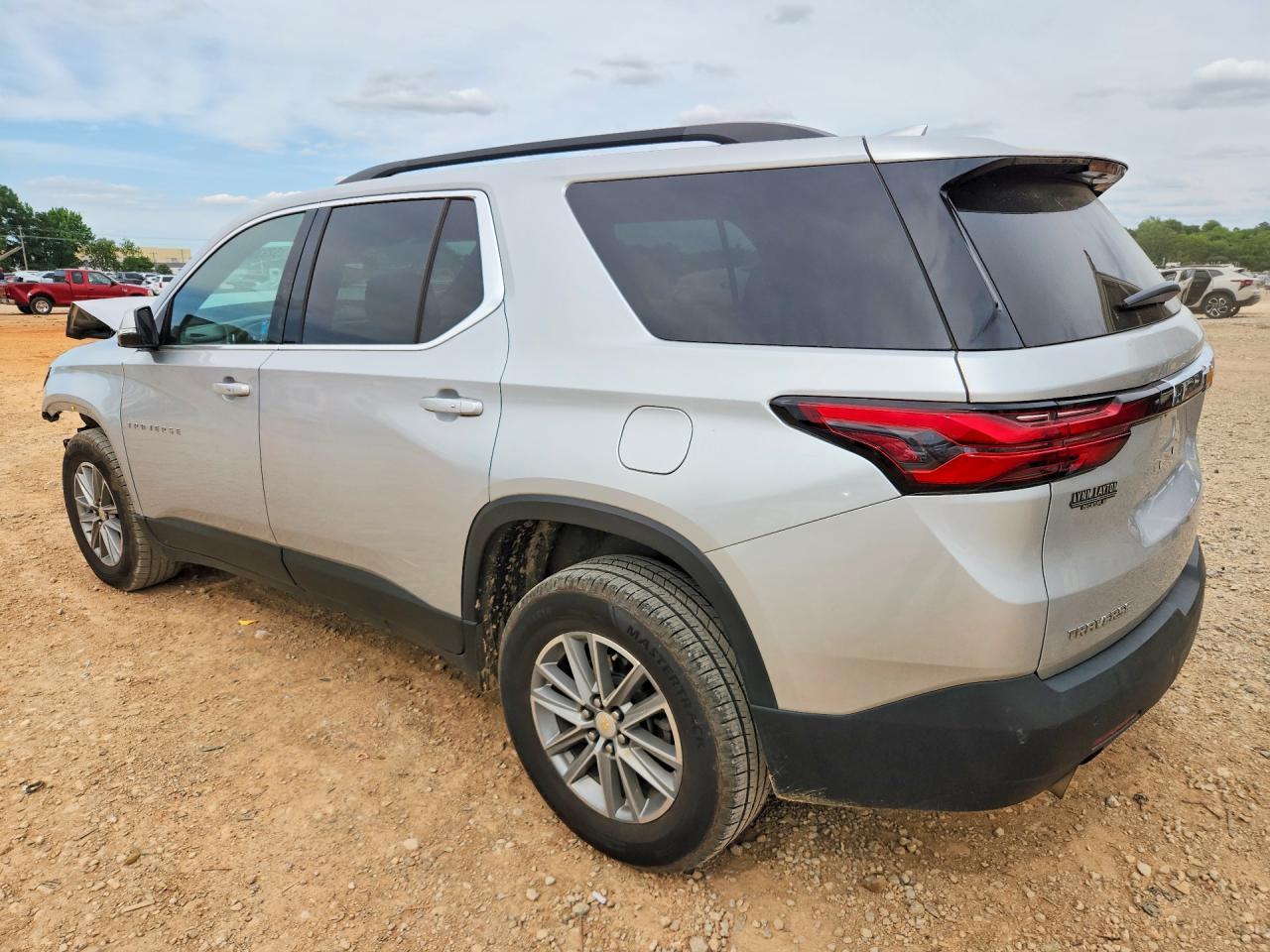 2022 Chevrolet Traverse Lt - Фото 2