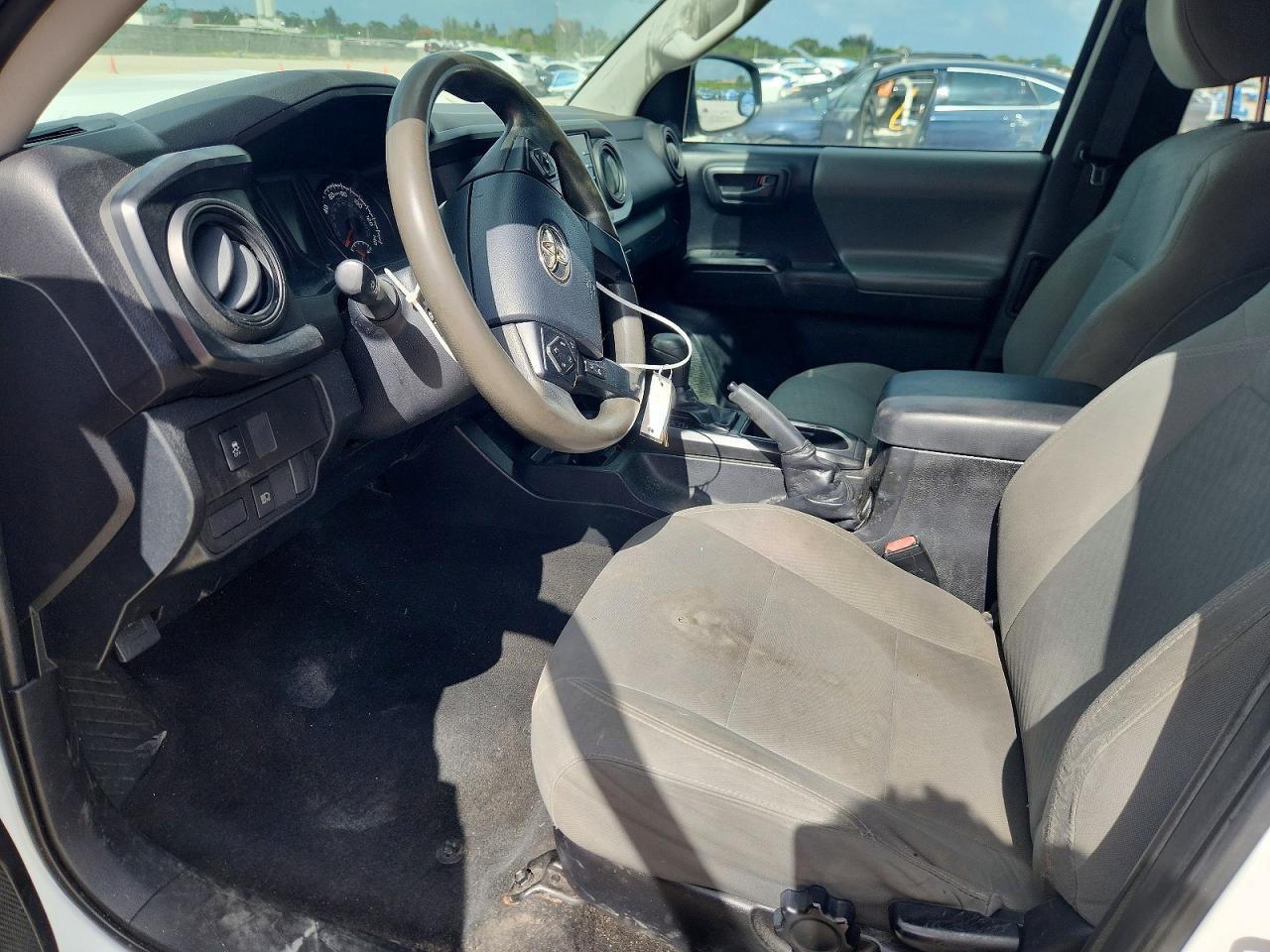 2020 Toyota Tacoma Sr - Фото 7