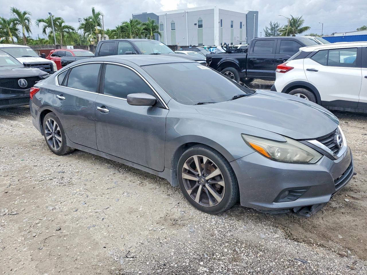 2016 Nissan Altima 2.5 Sr - Фото 4