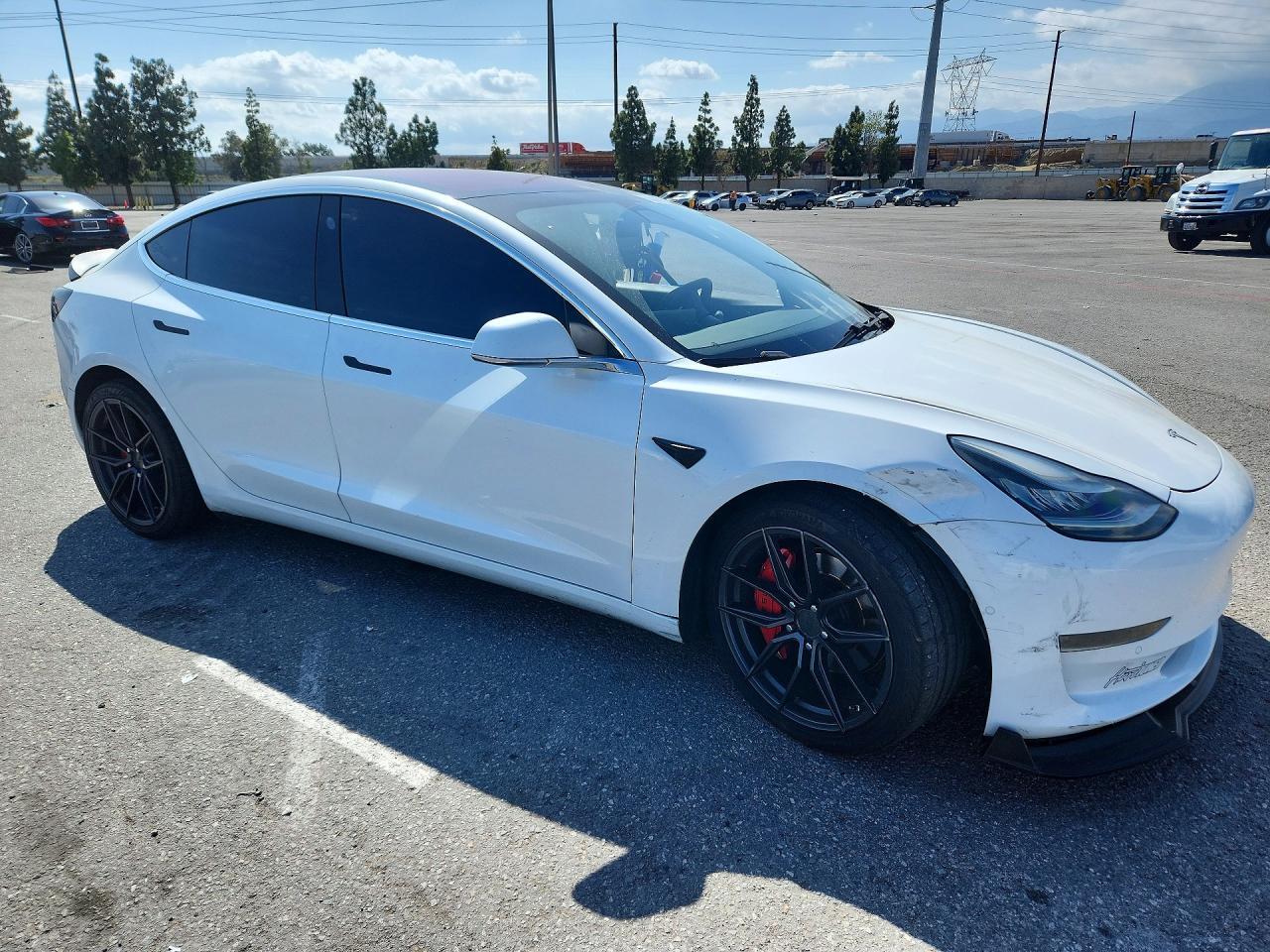 2018 Tesla Model 3 - Фото 4