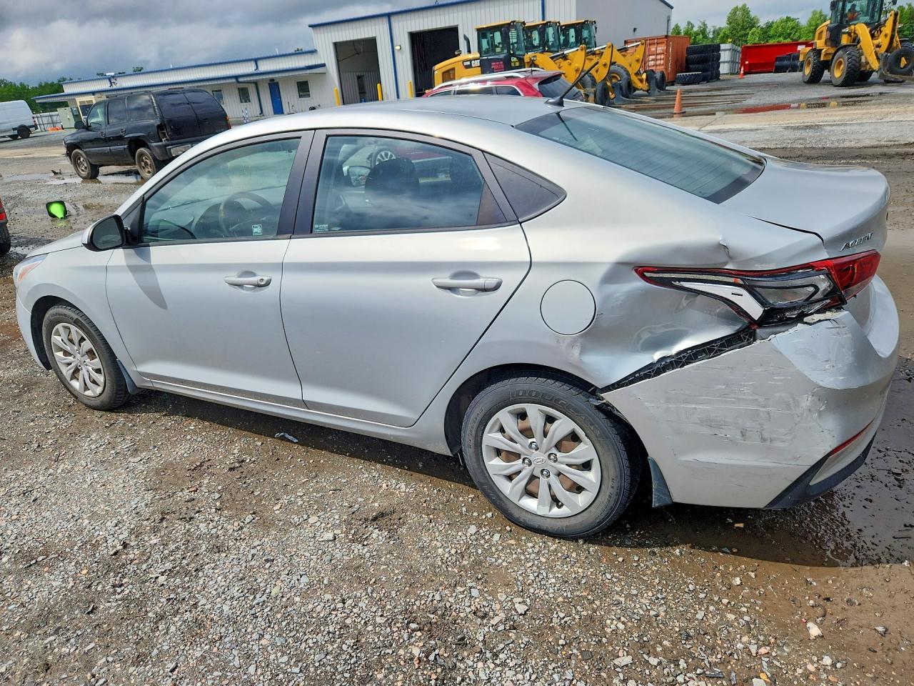 2018 Hyundai Accent Se - Фото 2