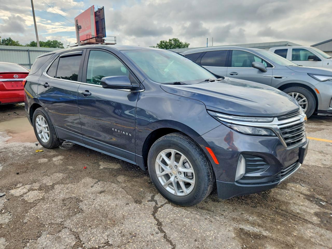 2023 Chevrolet Equinox Lt - Image 4