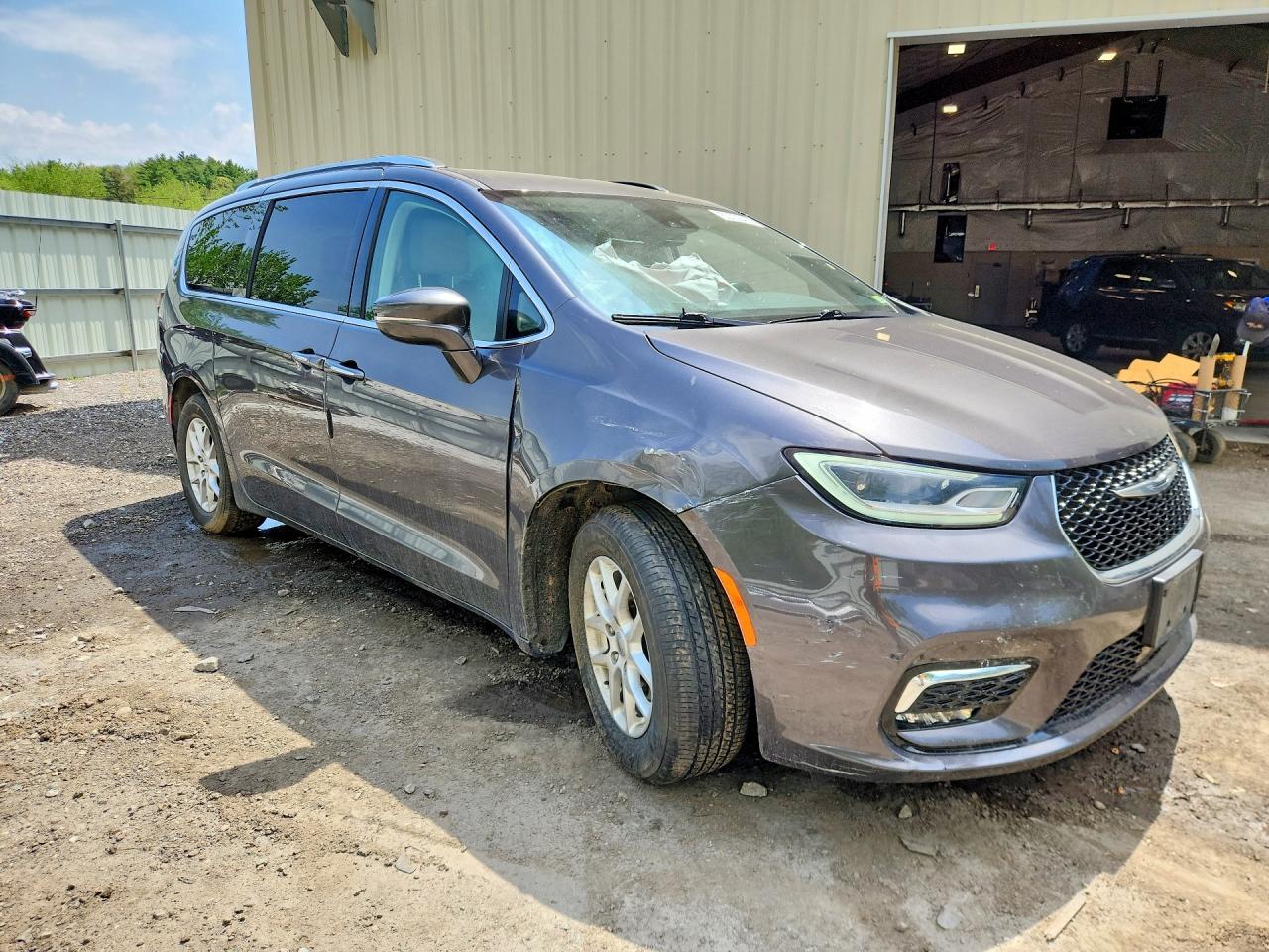 2021 Chrysler Pacifica Touring L - Image 4