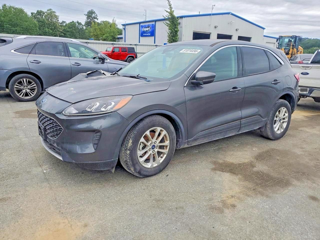 2020 Ford Escape Se
