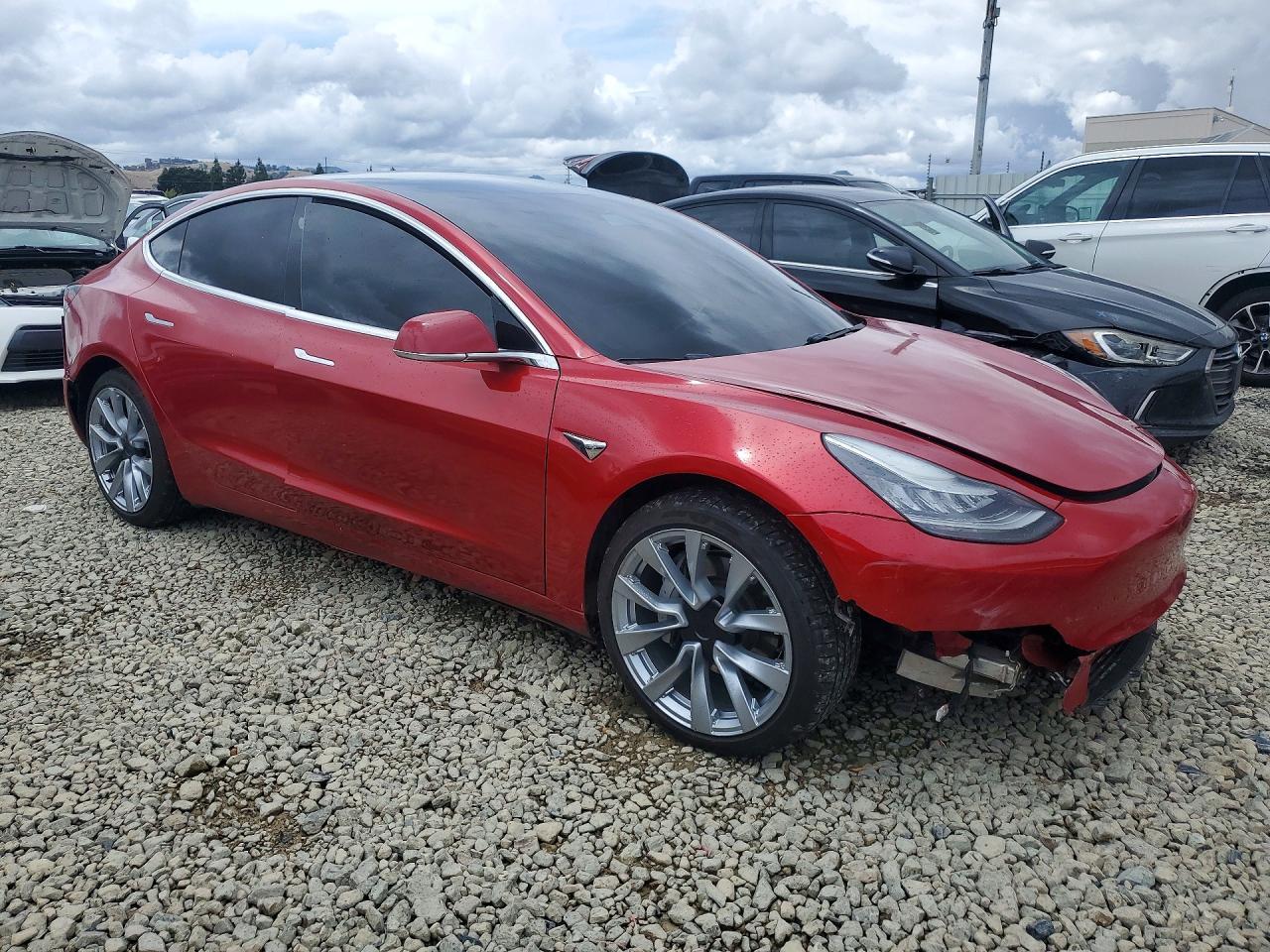 2020 Tesla Model 3 - Фото 4