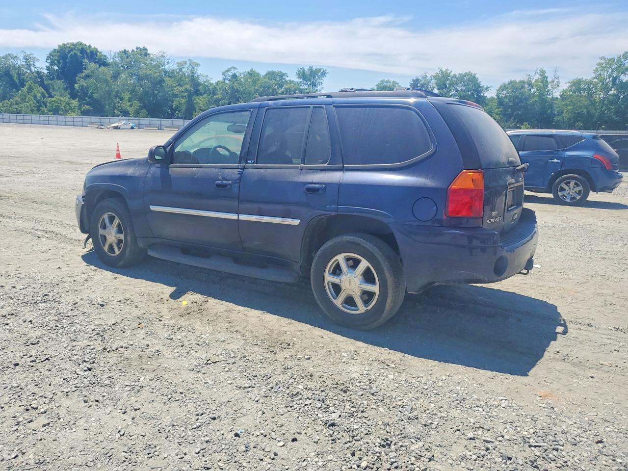 2007 GMC Envoy - Фото 2