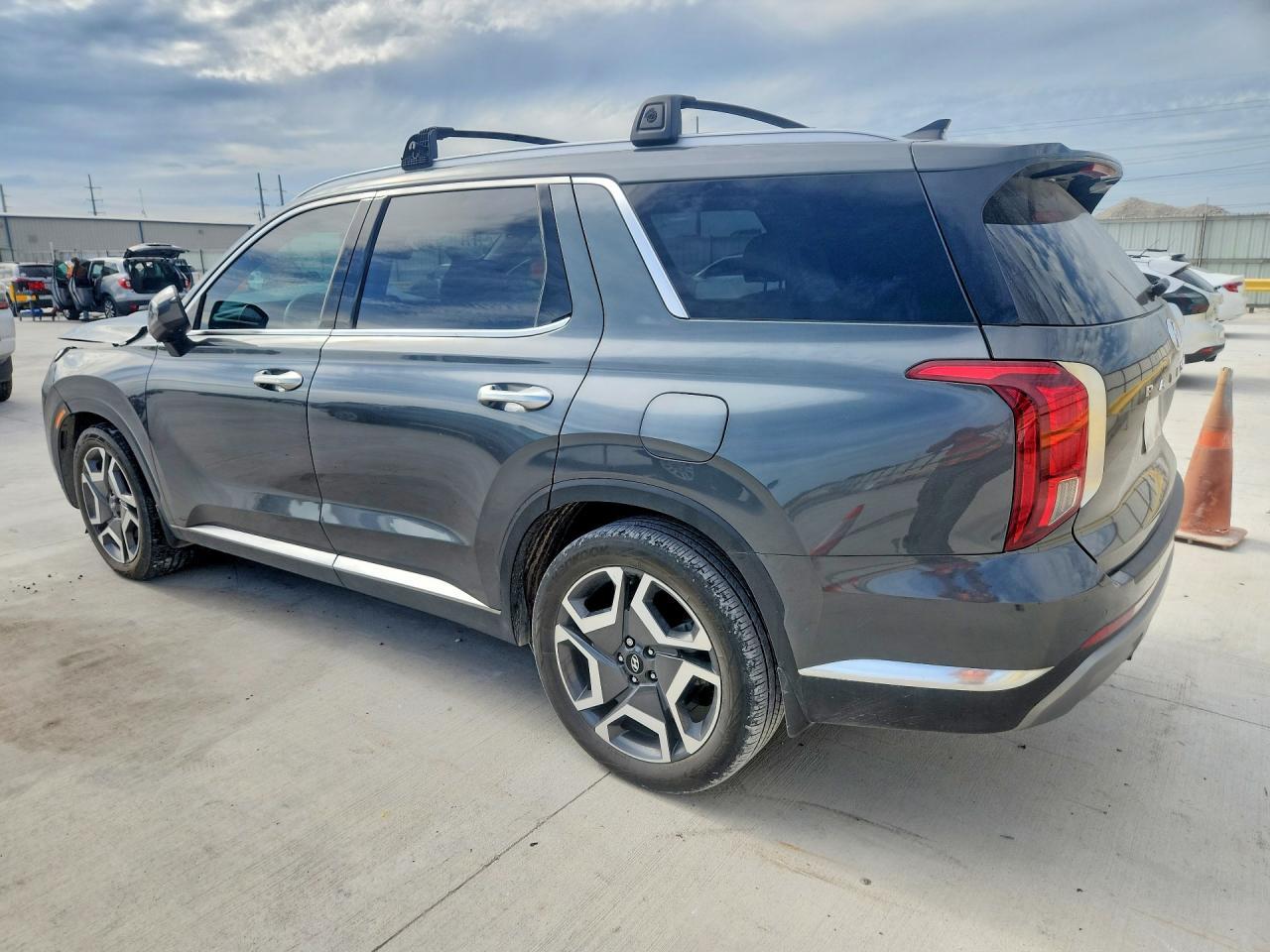 2023 Hyundai Palisade Limited - Фото 2