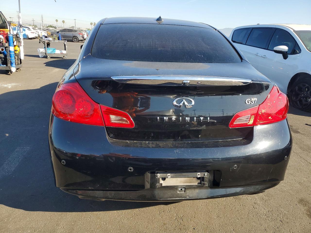 2013 Infiniti G37 Sedan Journey - Фото 6