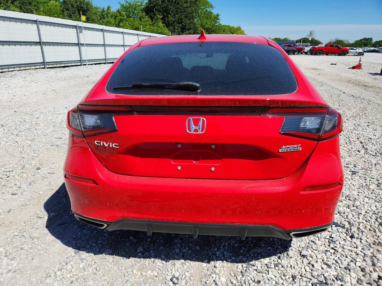 2023 Honda Civic Sport Touring - Image 6