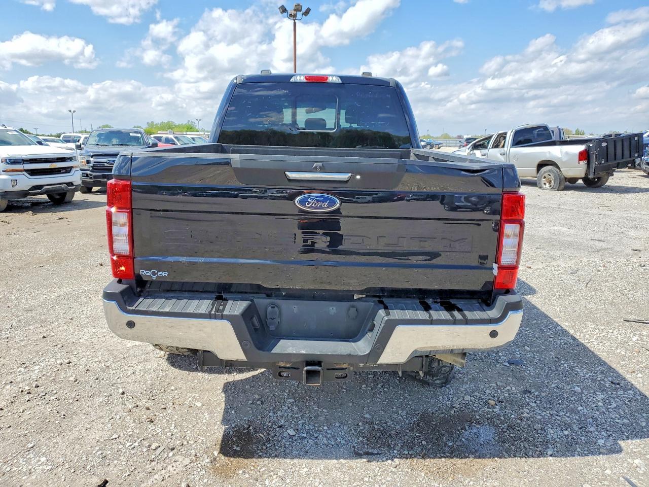 2022 Ford F250 Super Duty - Фото 6